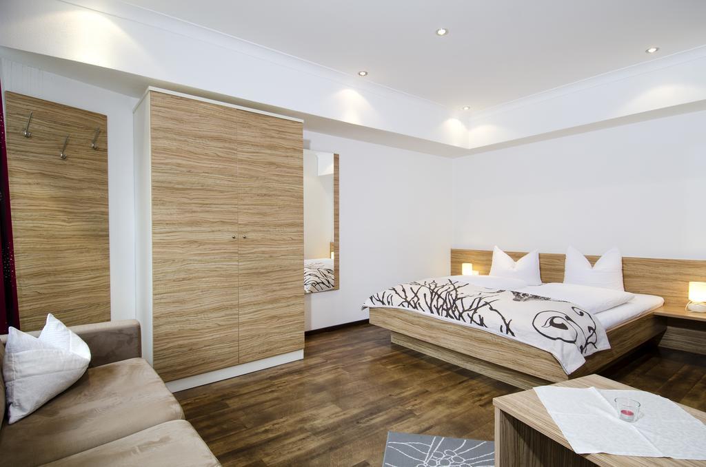 Ambiente Appartements Ischgl Exterior photo